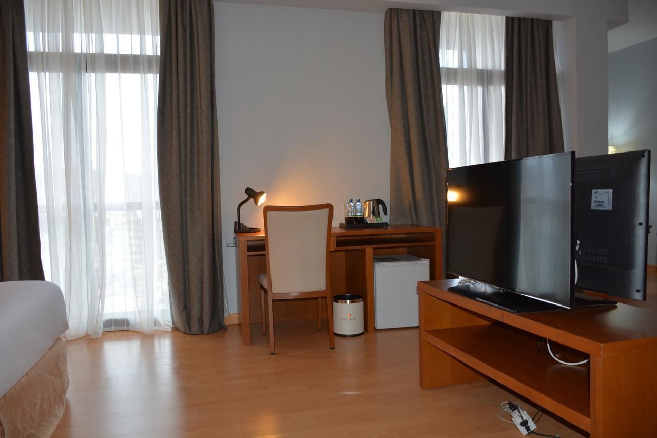 Azzeman Hotel Αντίς Αμπέμπα Εξωτερικό φωτογραφία